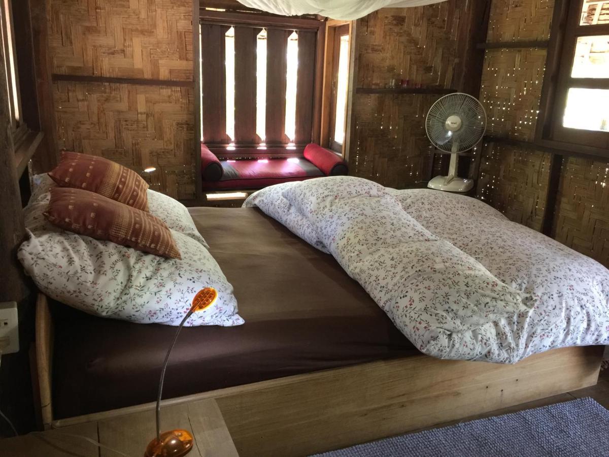Готель Sang Tong Huts Мехонгсон Екстер'єр фото