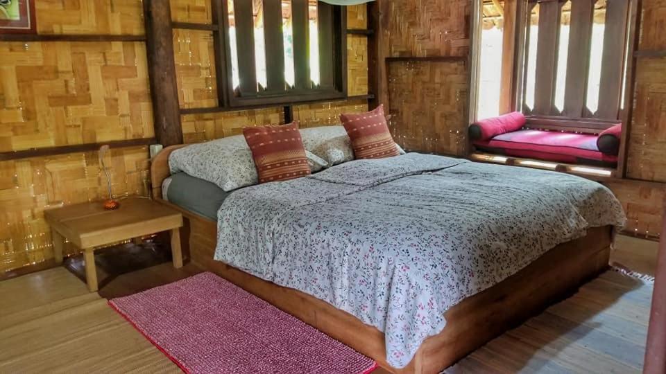 Готель Sang Tong Huts Мехонгсон Екстер'єр фото