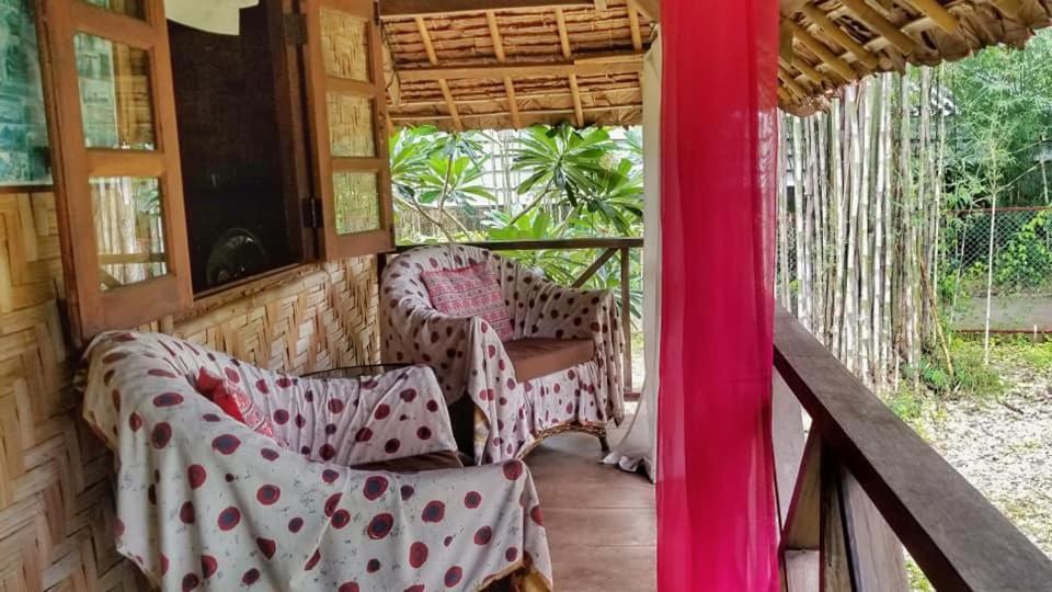 Готель Sang Tong Huts Мехонгсон Екстер'єр фото